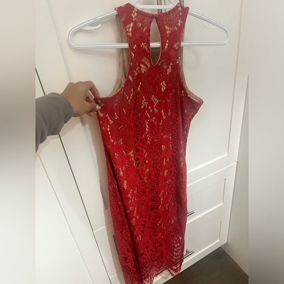 Red lace dress holiday party - Picture 3 of 3
